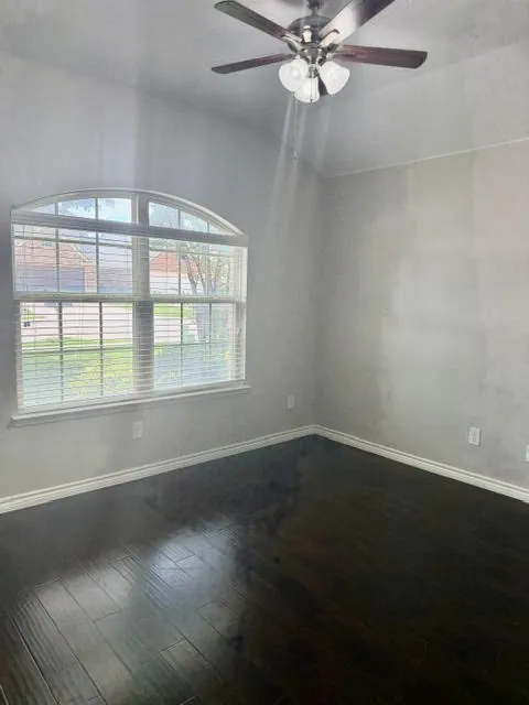 4521 Lakeside Hollow Street Fort Worth, TX 76262