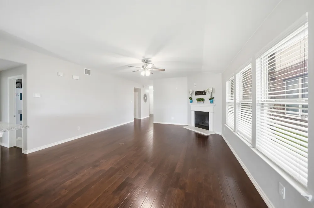 4521 Lakeside Hollow Street Fort Worth, TX 76262