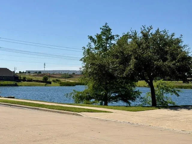 4521 Lakeside Hollow Street Fort Worth, TX 76262