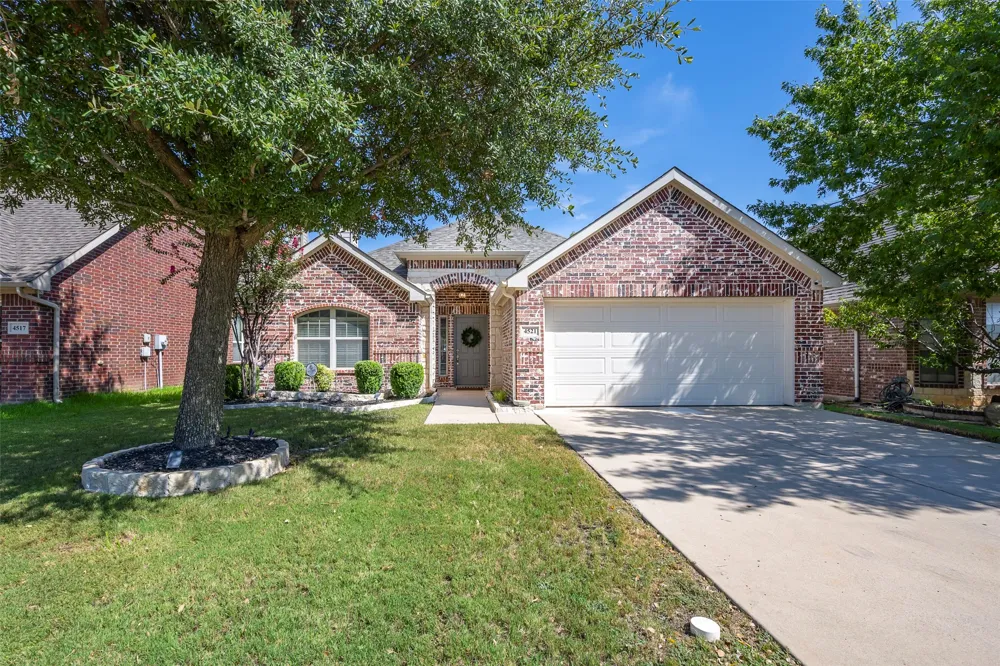 4521 Lakeside Hollow Street Fort Worth, TX 76262