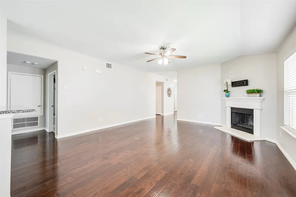 4521 Lakeside Hollow Street Fort Worth, TX 76262
