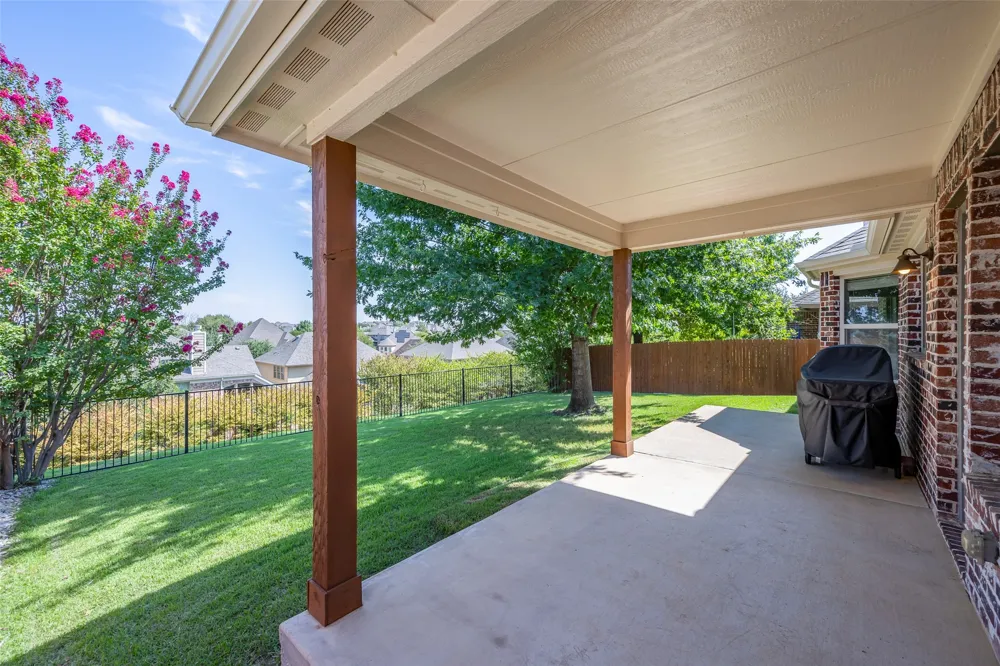 4521 Lakeside Hollow Street Fort Worth, TX 76262