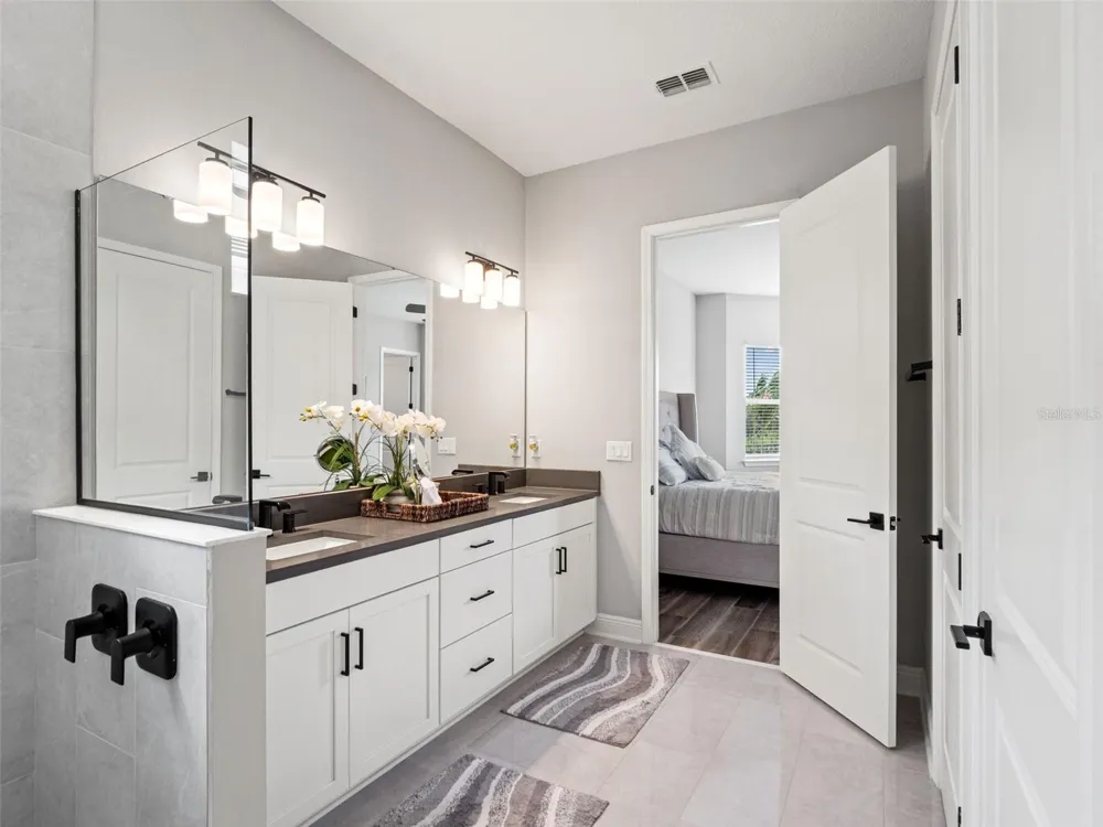 16049 VOLTERRA POINT Montverde, FL 34756