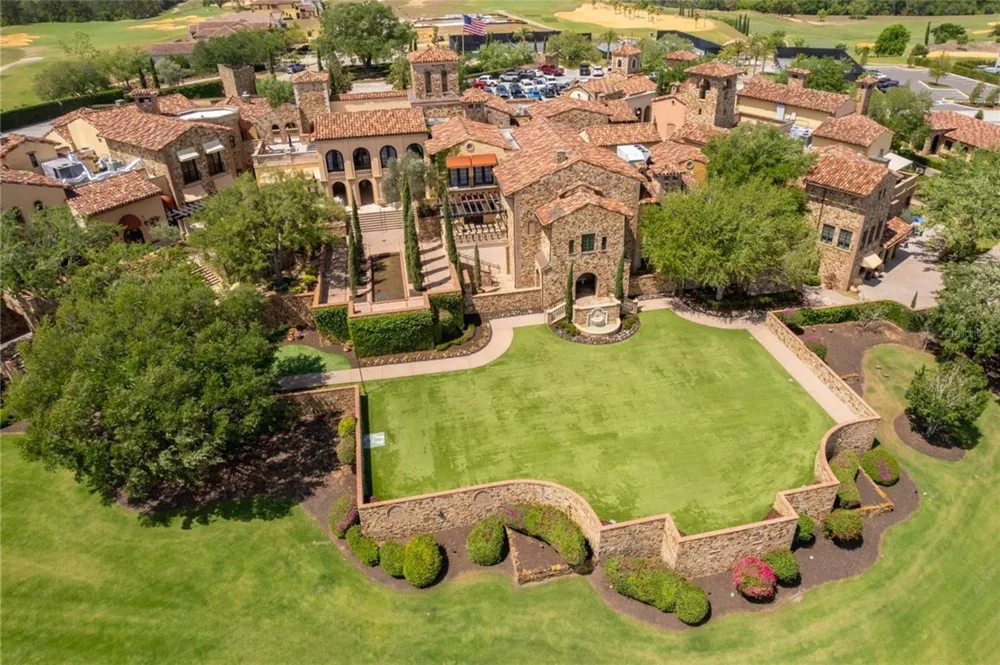 16049 VOLTERRA POINT Montverde, FL 34756
