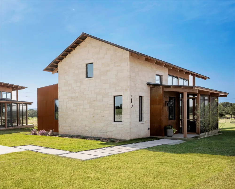 310 Hye Springs Road #107 Hye, TX 78635