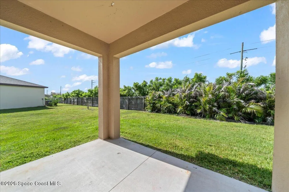 6485 Topaz Drive Grant, FL 32949