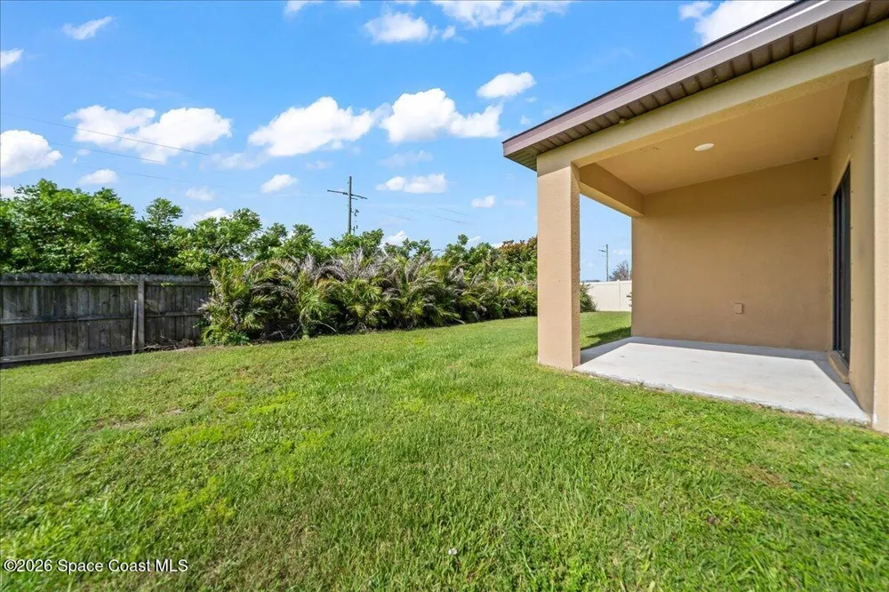 6485 Topaz Drive Grant, FL 32949