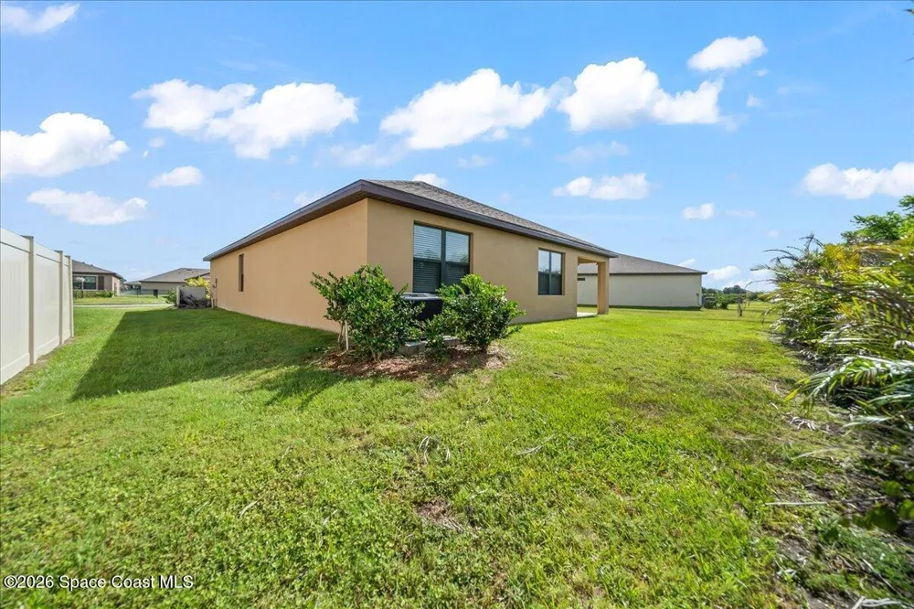 6485 Topaz Drive Grant, FL 32949