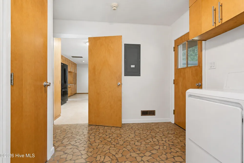 527 Edgewood Circle Whiteville, NC 28472