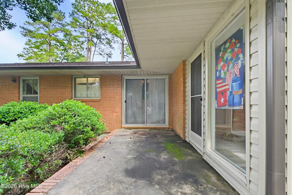527 Edgewood Circle Whiteville, NC 28472