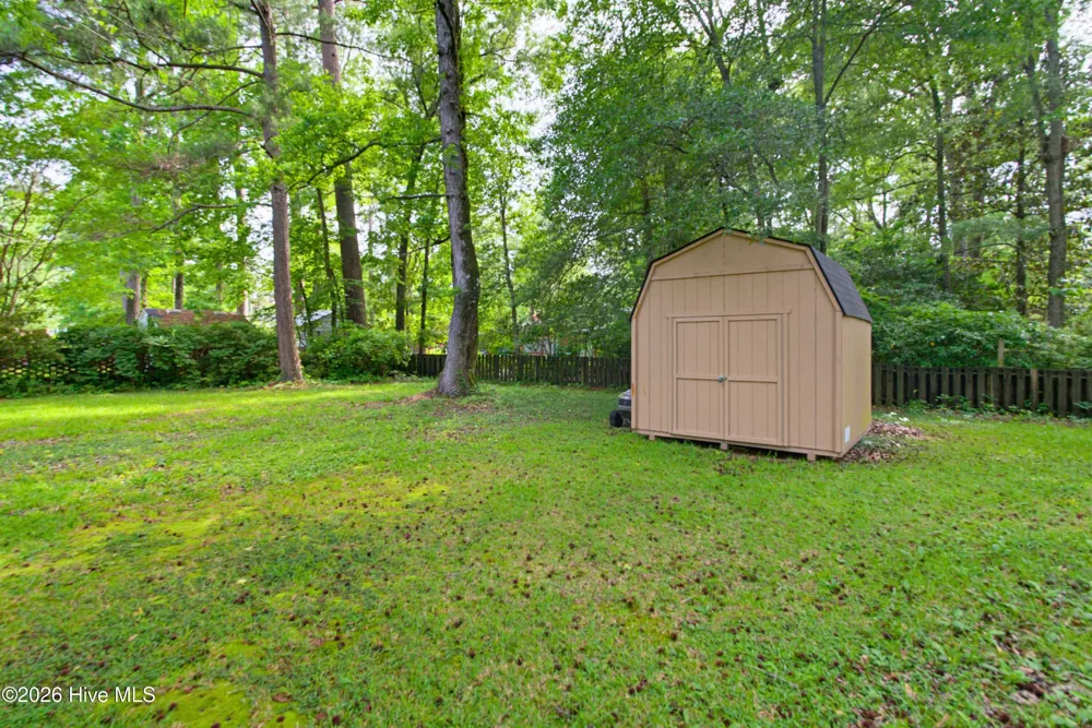 527 Edgewood Circle Whiteville, NC 28472