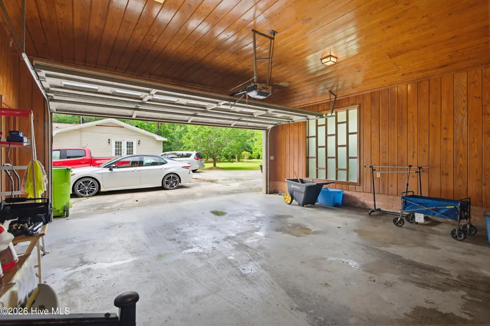 527 Edgewood Circle Whiteville, NC 28472