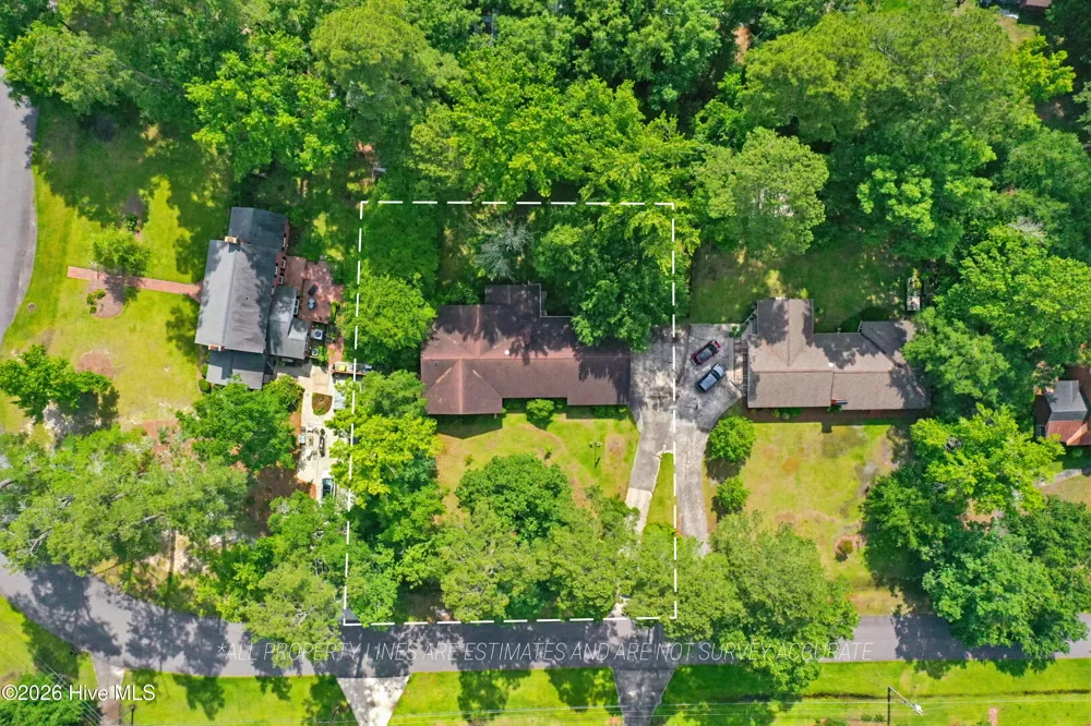 527 Edgewood Circle Whiteville, NC 28472