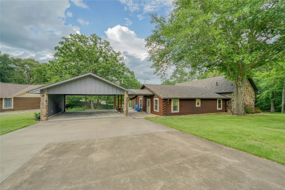16 County Road 2131 Pittsburg, TX 75686