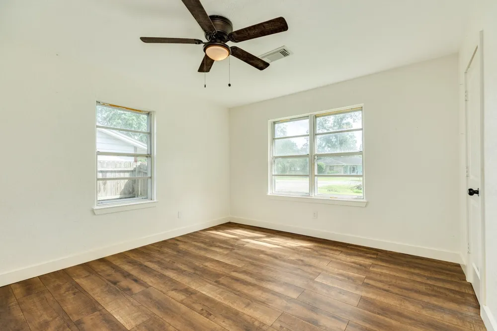303 Yaupon Street Sweeny, TX 77480