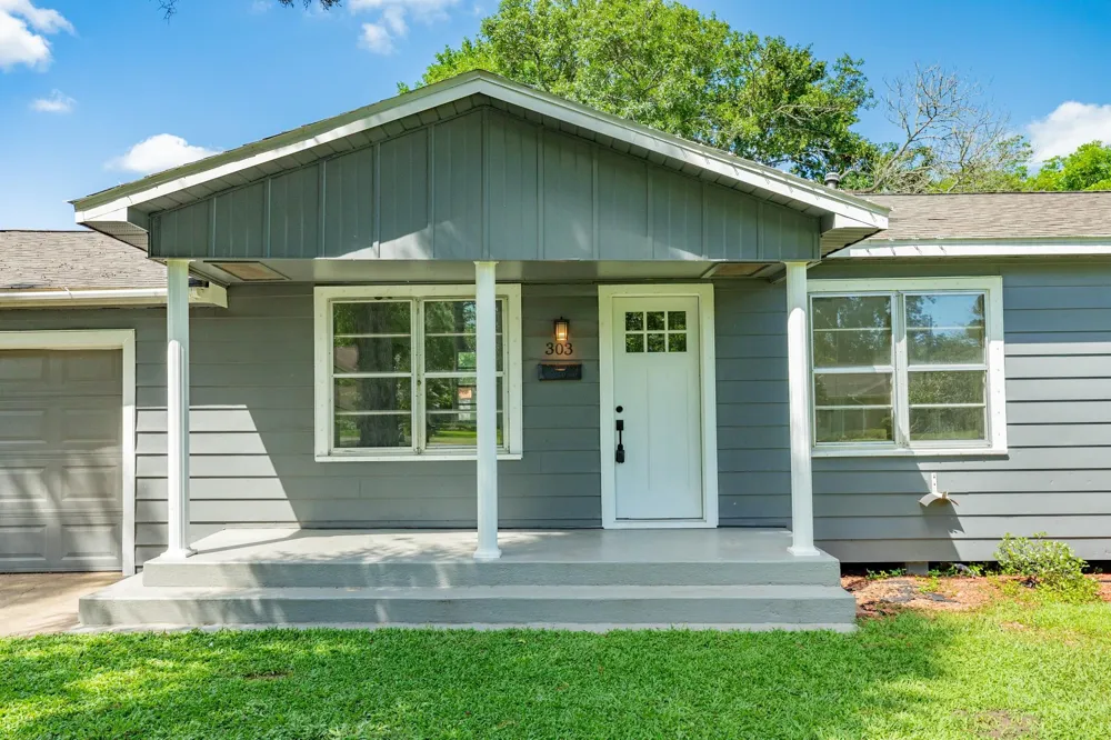 303 Yaupon Street Sweeny, TX 77480
