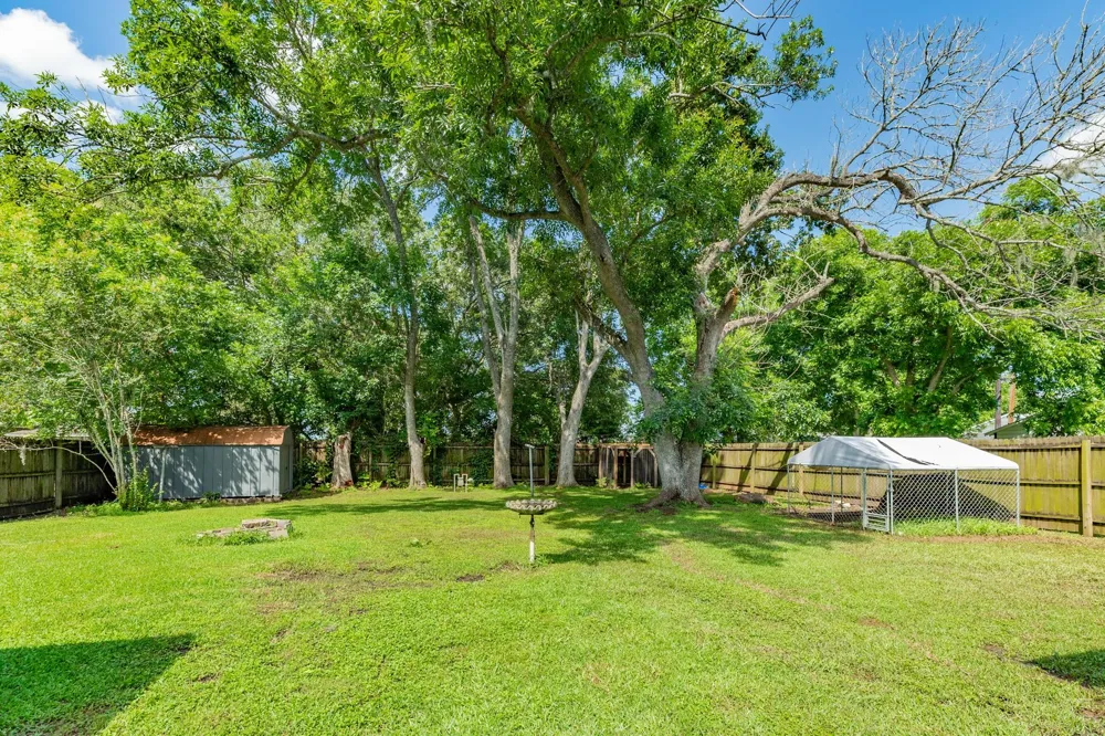 303 Yaupon Street Sweeny, TX 77480