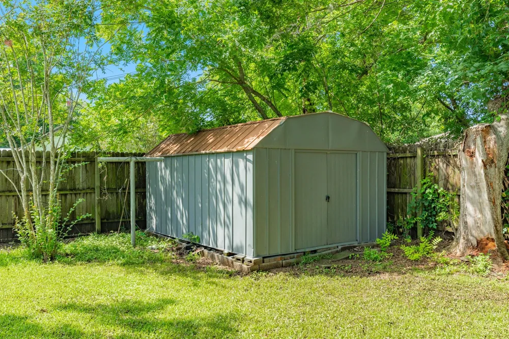 303 Yaupon Street Sweeny, TX 77480