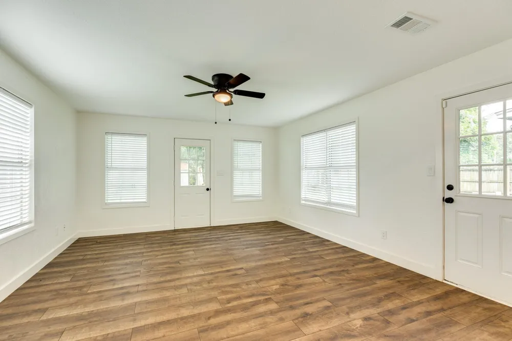 303 Yaupon Street Sweeny, TX 77480