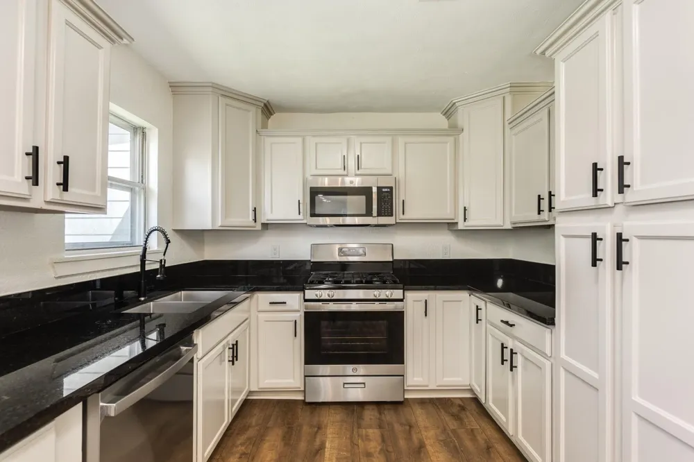 303 Yaupon Street Sweeny, TX 77480