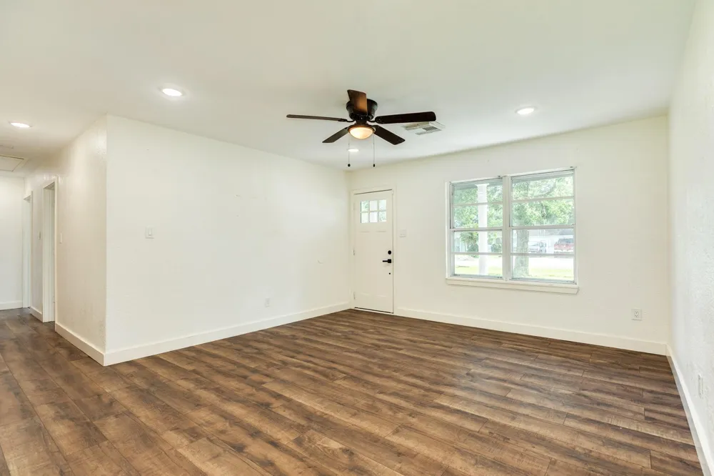 303 Yaupon Street Sweeny, TX 77480