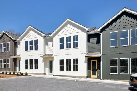371 Archwood Dr