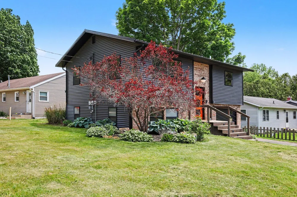2865 S Patterson Road Wayland, MI 49348