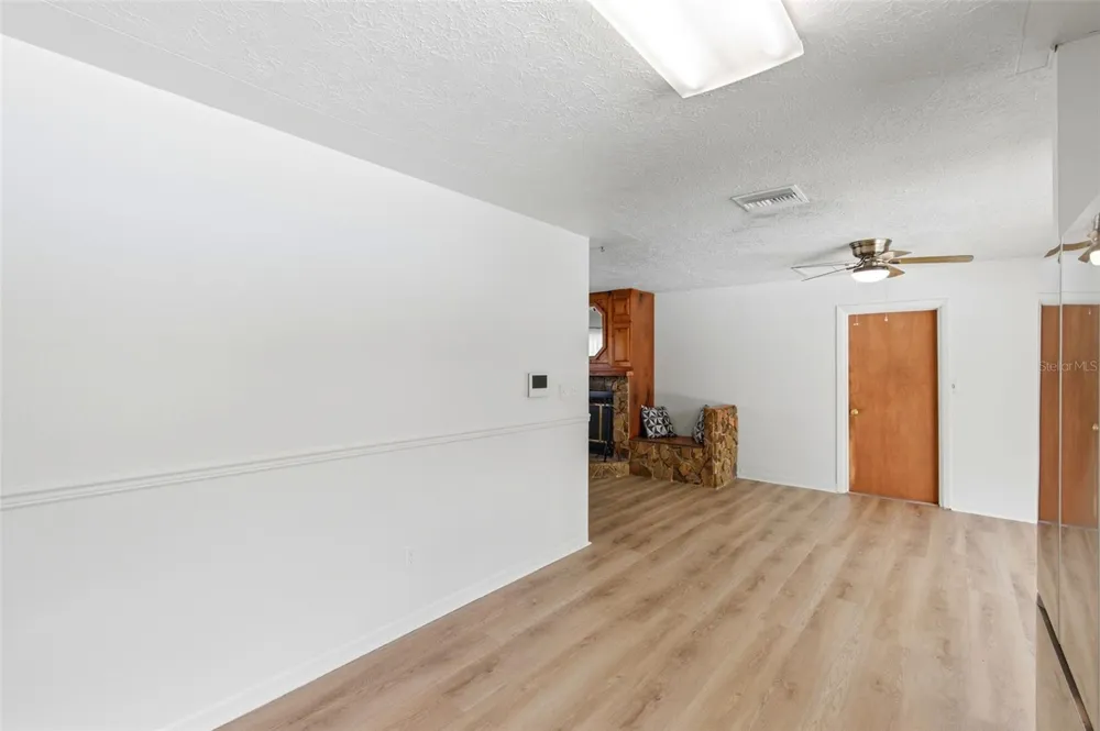 10651 125TH AVENUE Largo, FL 33773