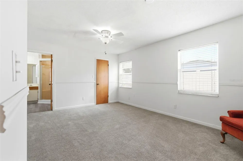 10651 125TH AVENUE Largo, FL 33773