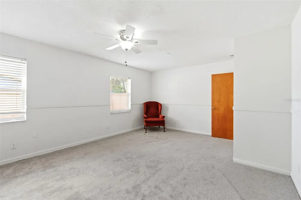 10651 125TH AVENUE Largo, FL 33773