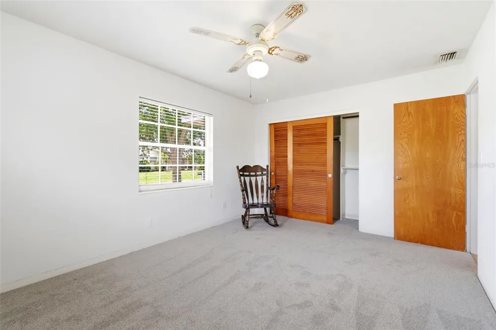 10651 125TH AVENUE Largo, FL 33773