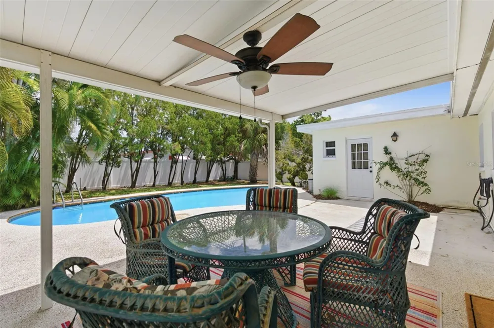10651 125TH AVENUE Largo, FL 33773