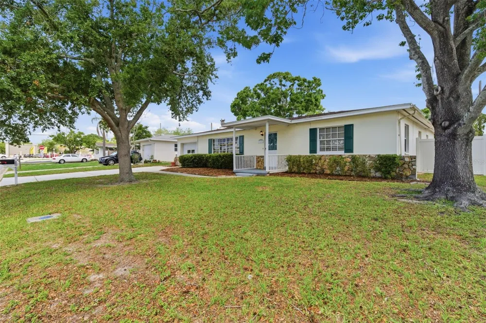 10651 125TH AVENUE Largo, FL 33773