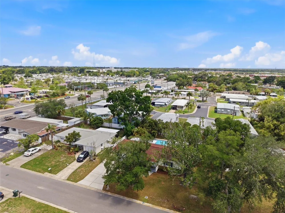 10651 125TH AVENUE Largo, FL 33773