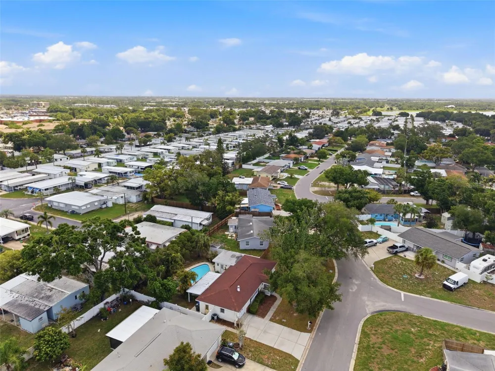 10651 125TH AVENUE Largo, FL 33773