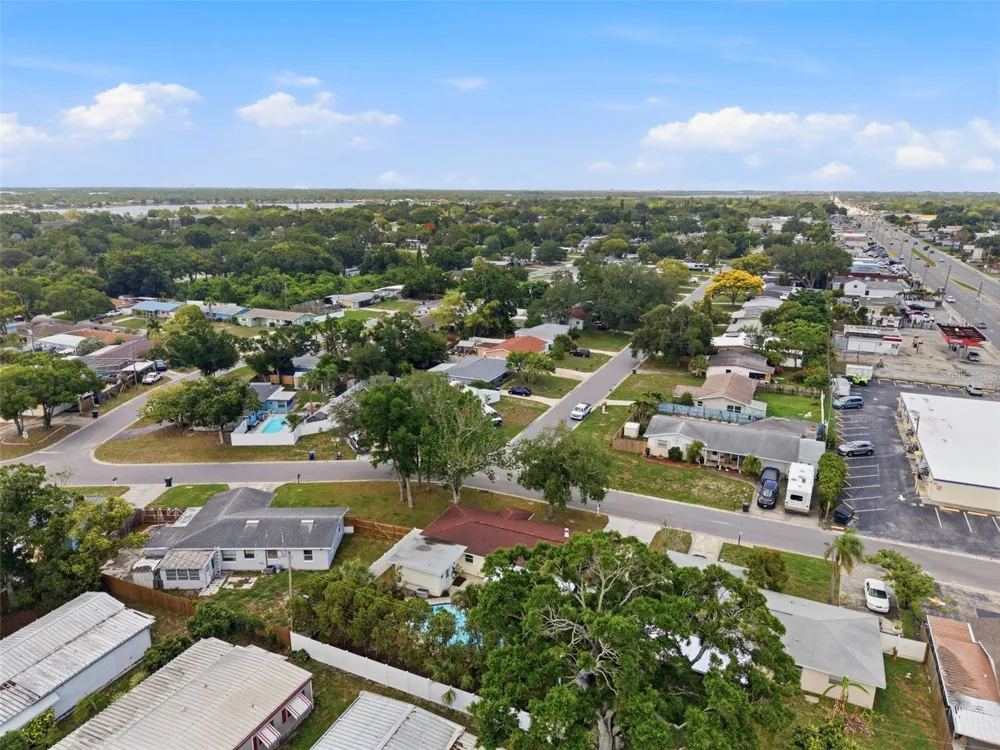 10651 125TH AVENUE Largo, FL 33773