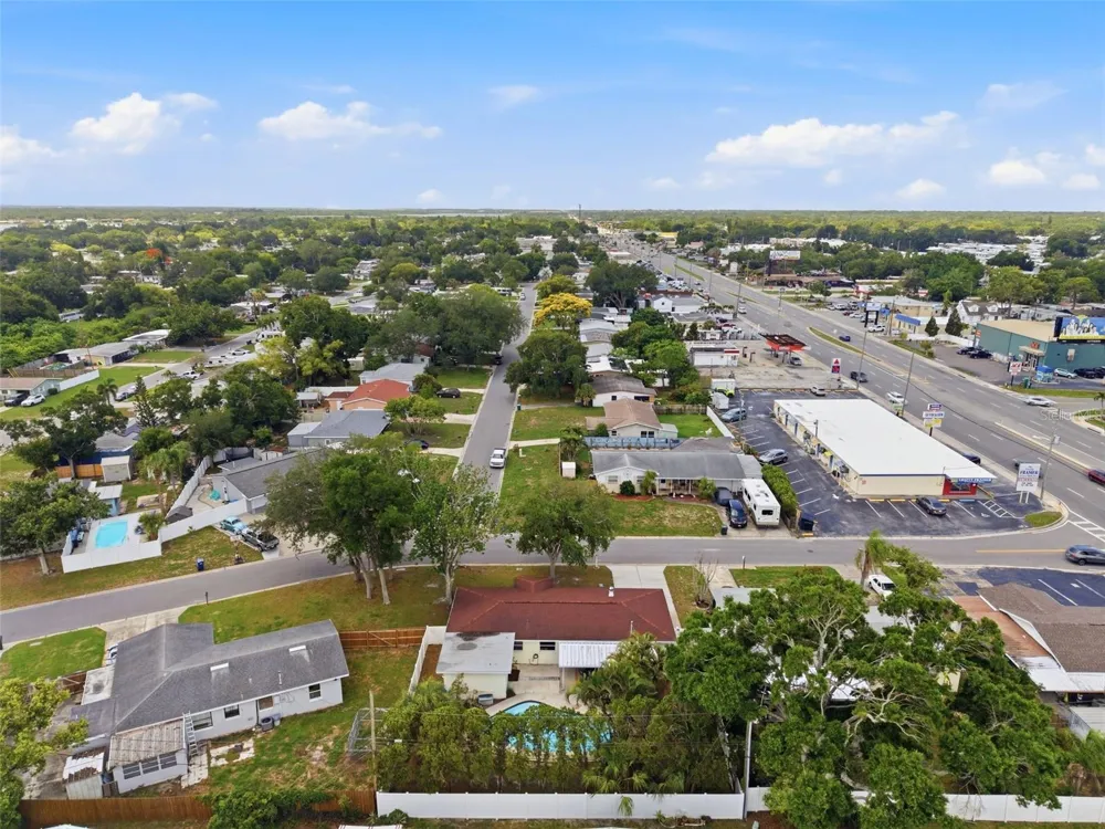 10651 125TH AVENUE Largo, FL 33773
