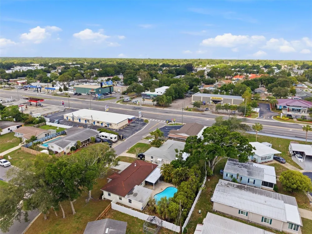 10651 125TH AVENUE Largo, FL 33773
