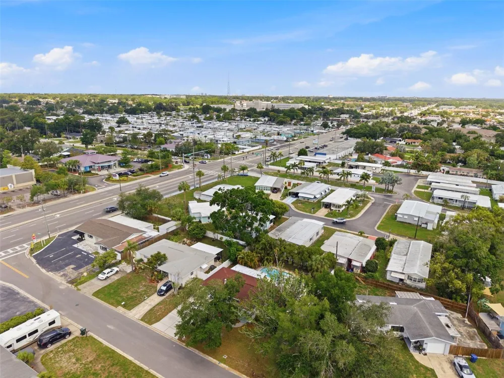 10651 125TH AVENUE Largo, FL 33773