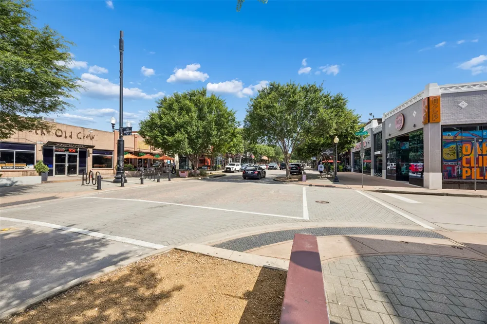 5734 Oram Street #102 Dallas, TX 75206
