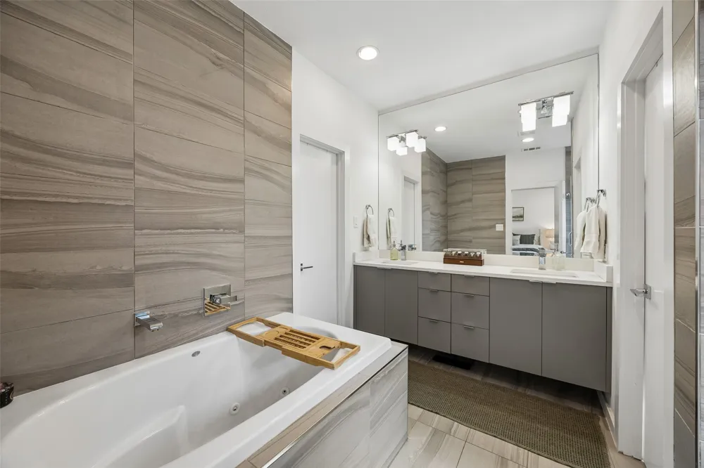 5734 Oram Street #102 Dallas, TX 75206