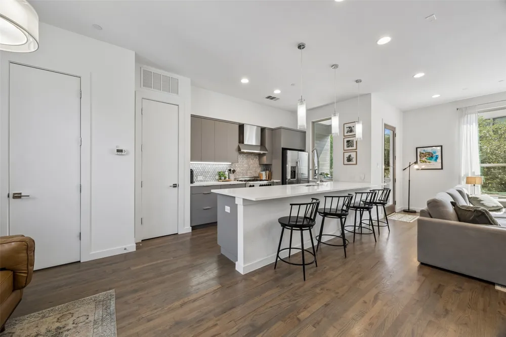 5734 Oram Street #102 Dallas, TX 75206