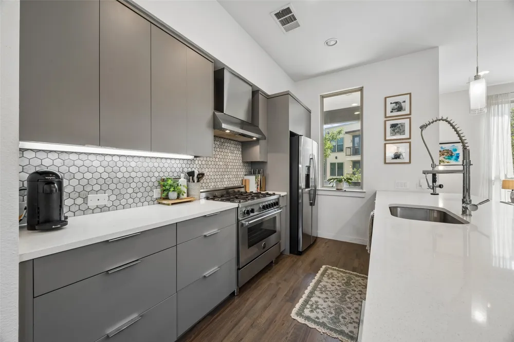 5734 Oram Street #102 Dallas, TX 75206