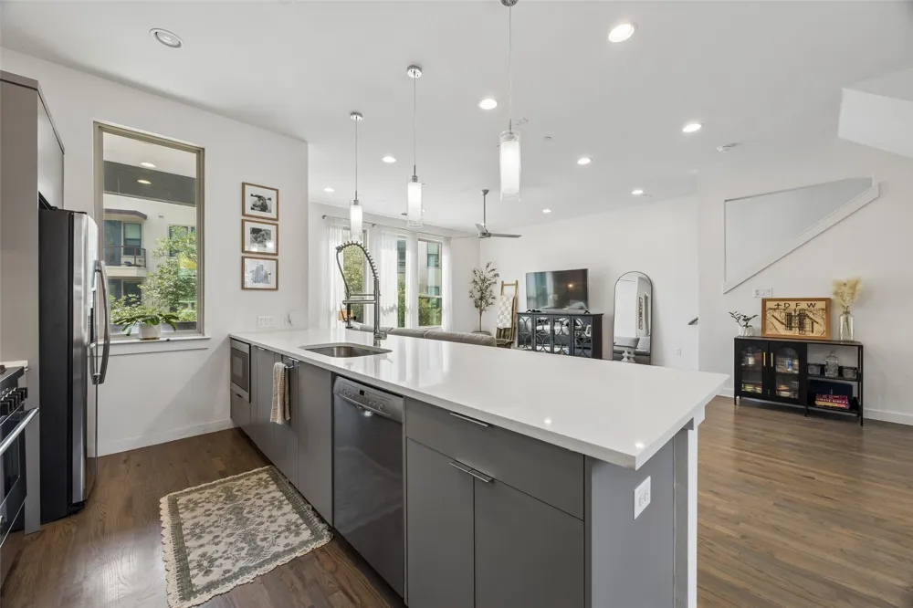 5734 Oram Street #102 Dallas, TX 75206