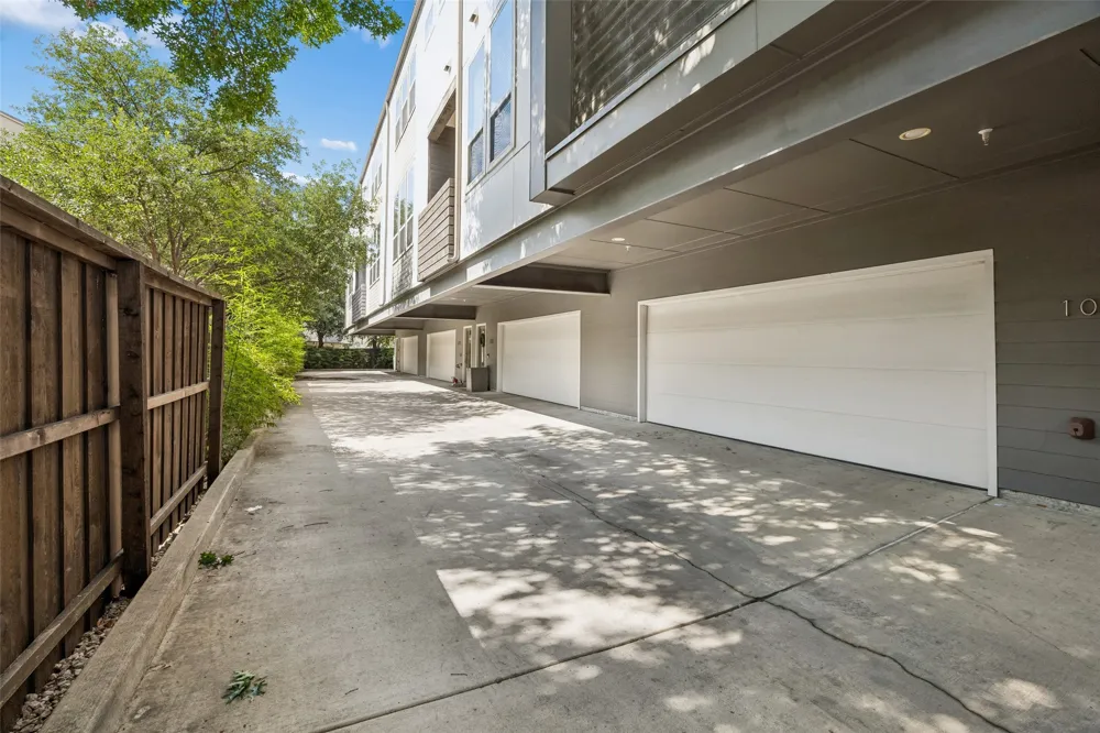 5734 Oram Street #102 Dallas, TX 75206