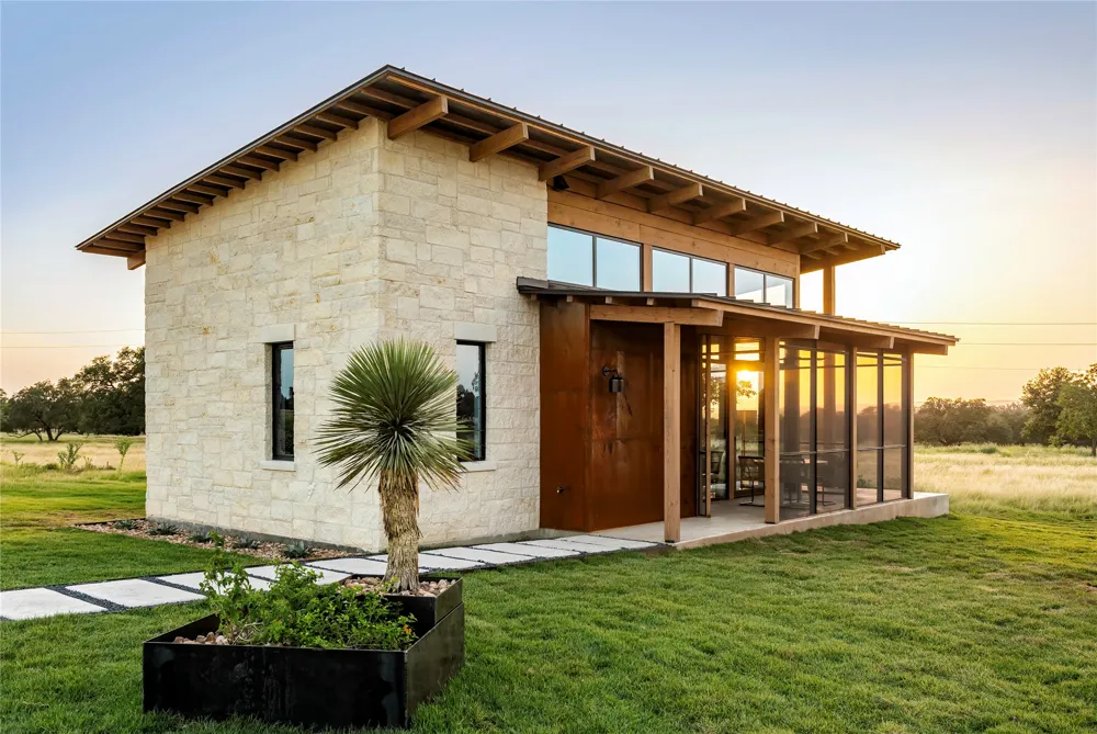 312 Hye Springs Road #106 Hye, TX 78635