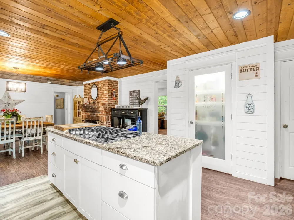 679 Solomon Jones Road Cedar Mountain, NC 28718