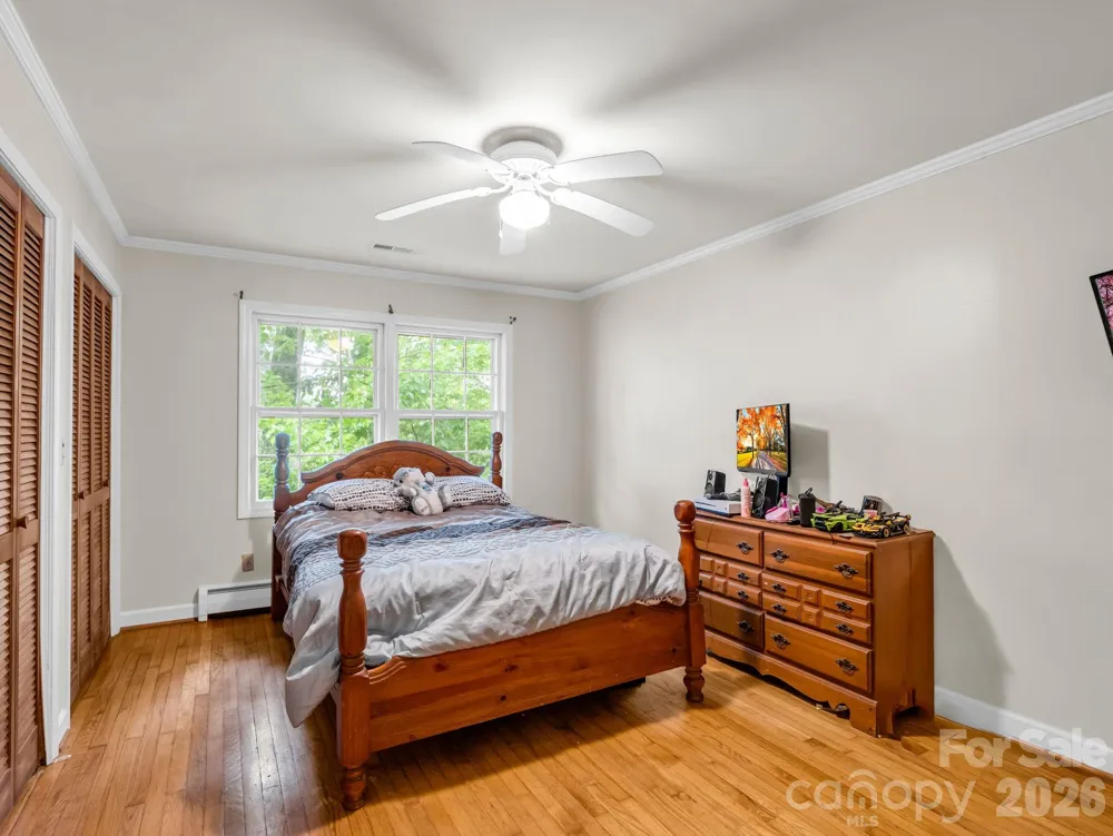 679 Solomon Jones Road Cedar Mountain, NC 28718