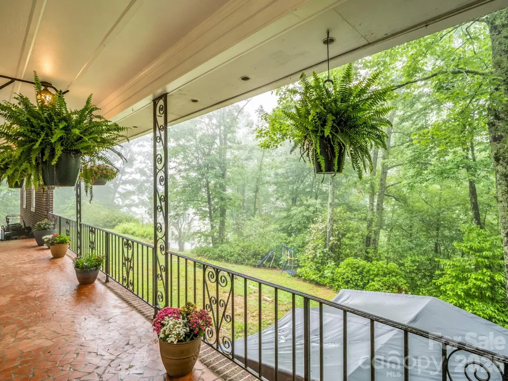 679 Solomon Jones Road Cedar Mountain, NC 28718