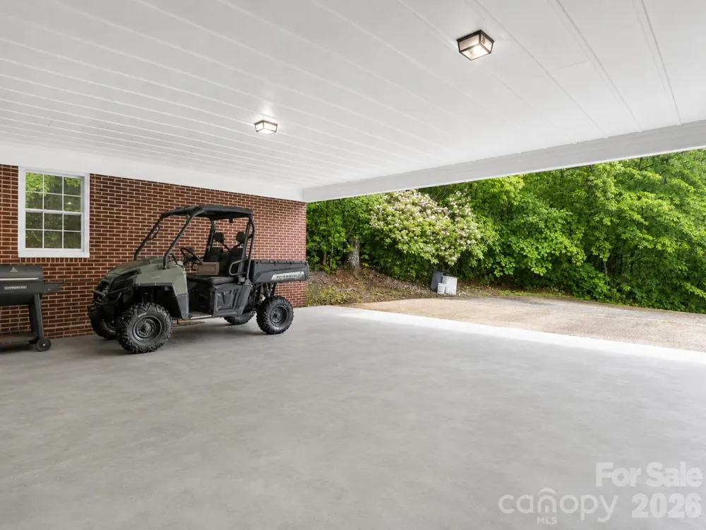 679 Solomon Jones Road Cedar Mountain, NC 28718